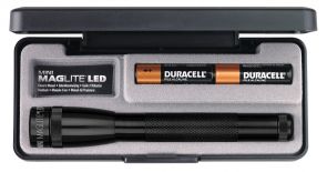 Maglite LED AA with Batteries and Gift Box - Black